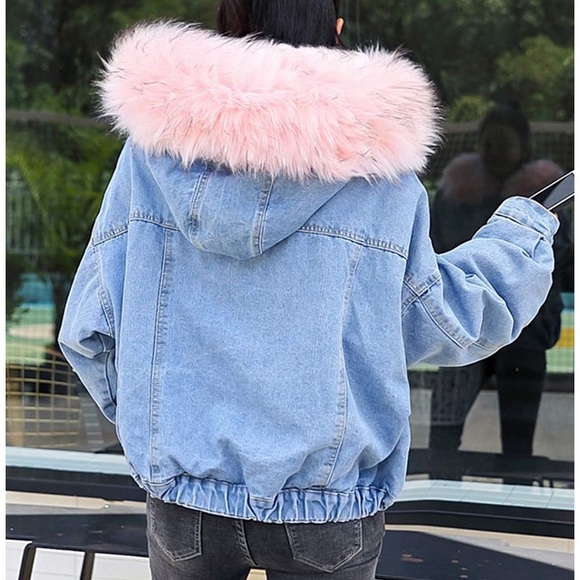 ✨MORE SIZES✨ Pink Faux Fur Trimmed Jean Jacket - Picture 3 of 14
